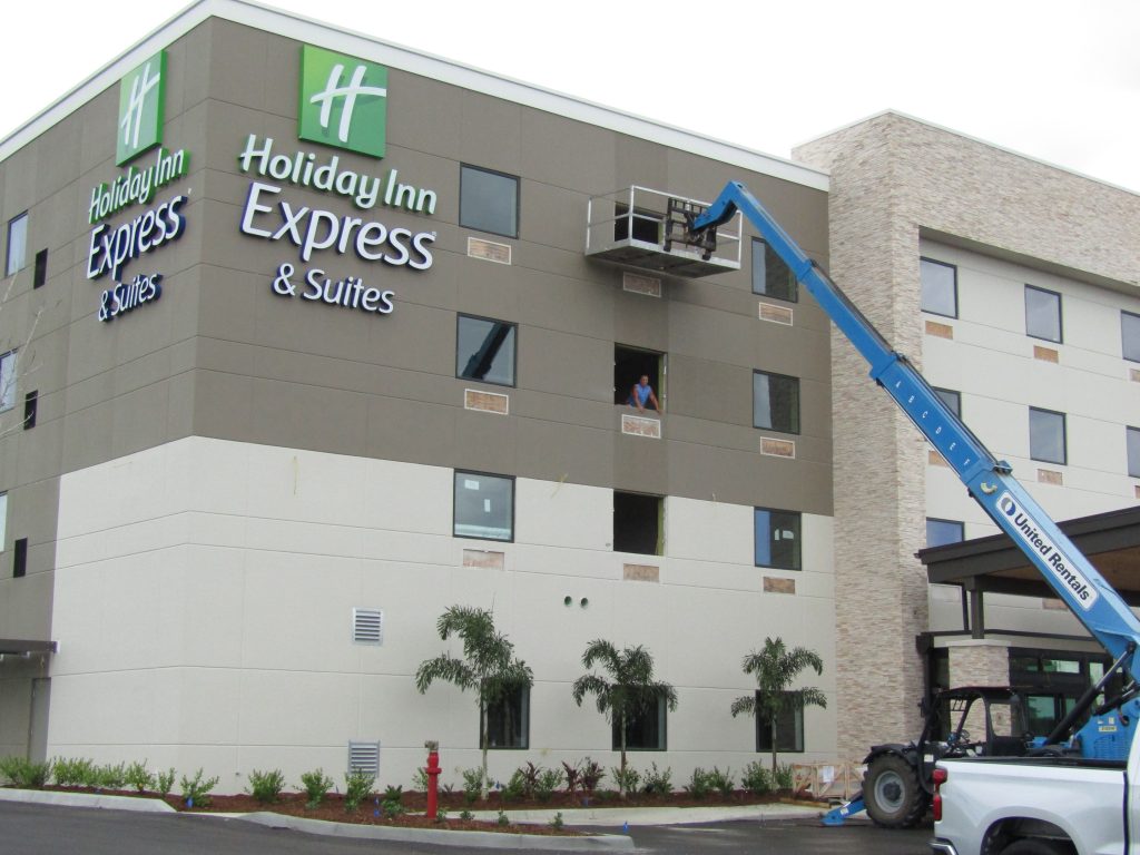 Holiday Inn Express nears completion News, Sports, Jobs FORT MYERS